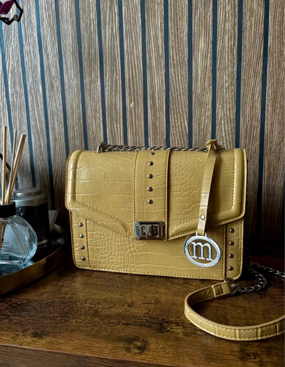 Sac bandoulière / Cartable effet croco jaune 🐊 Manoukian Studio